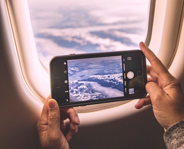 9 best games to play on an airplane to keep boredom at bay - Tripadvisor