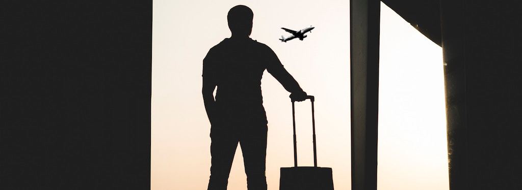 Checked Baggage vs Carry On—Which is the Best Travel Option?