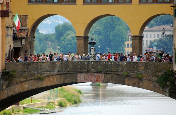 Bridge full of tourists in Italy