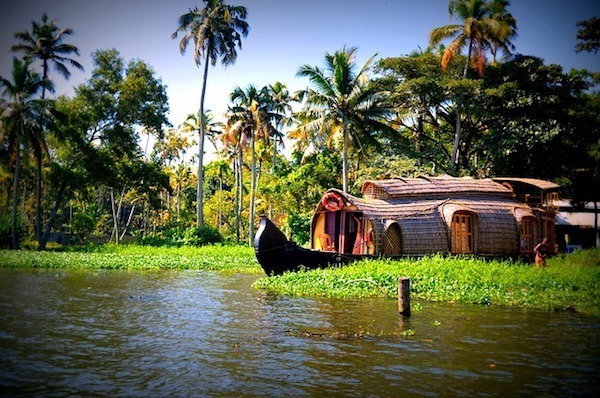 Casa flotante en Alleppey, Kerala