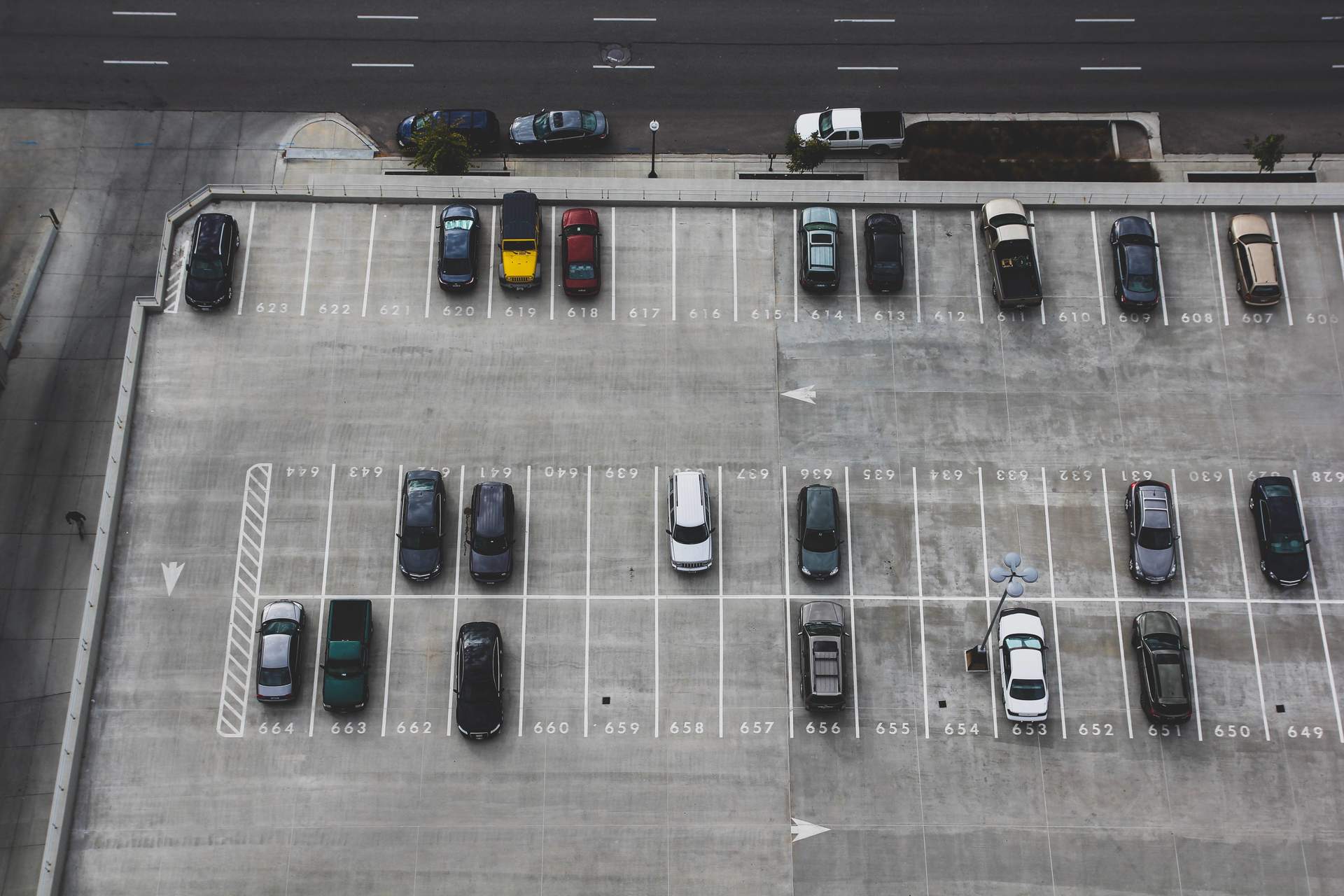 Flughafen-Parkplatz-Ranking 2019: An diesen Airports ist Parkieren teurer als der Flug